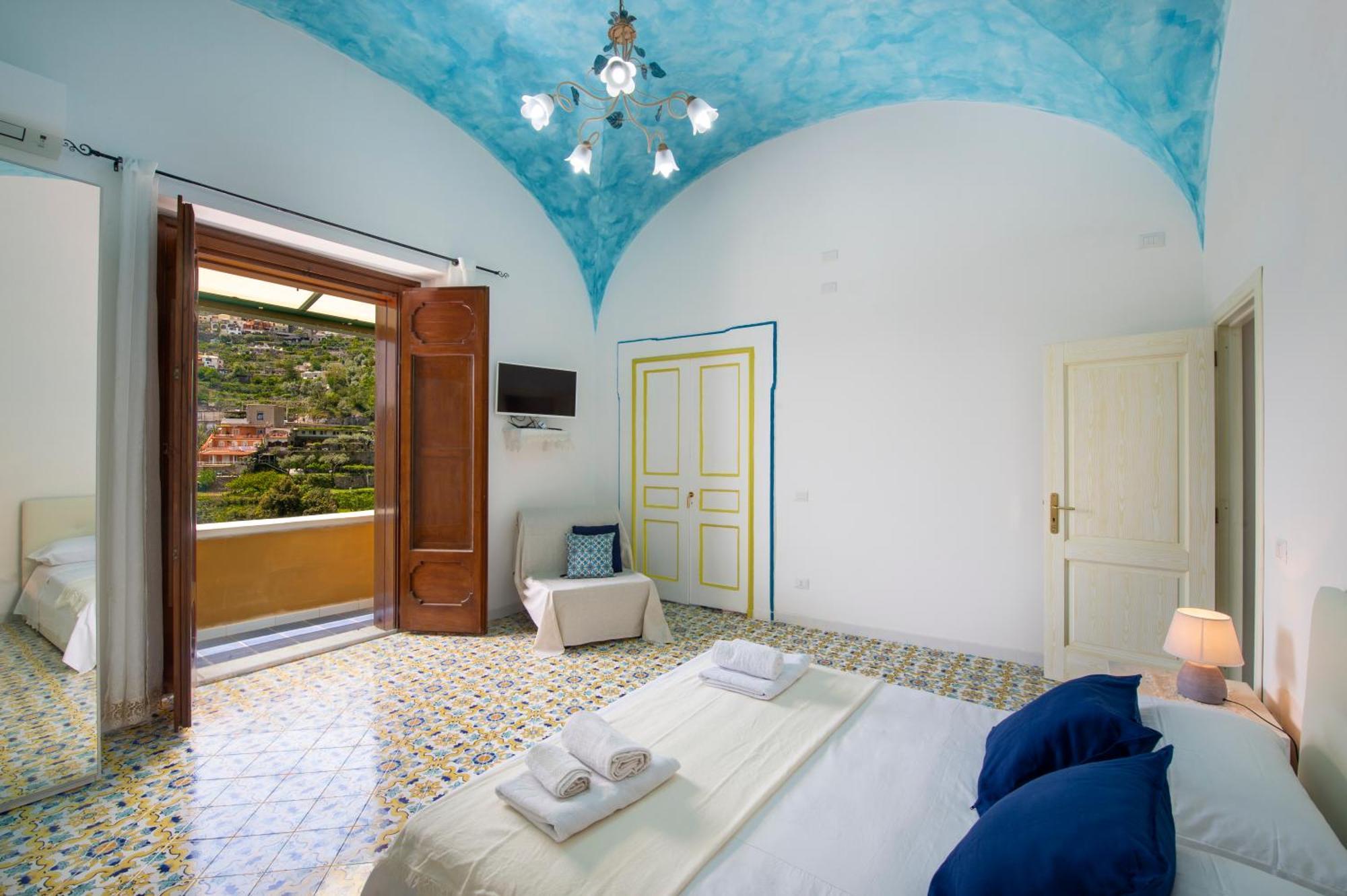 Amore Rentals - Casa Barbera A Positano Extérieur photo